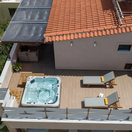 Aretousa Apartment *